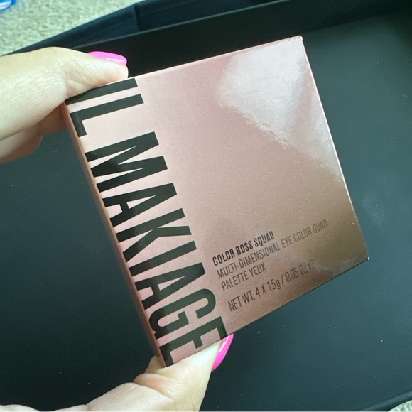 IL MAKIAGE Color Boss Squad In Game Changer NEW Eyeshadow Palette | new in box - Picture 2 of 3